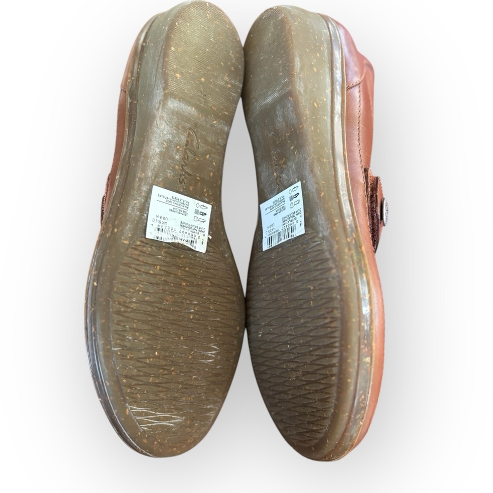 Clarks Camel Color Leather Laser-cut Flowers Mary Jane Comfort Shoes Size 8N - Picture 2 of 8